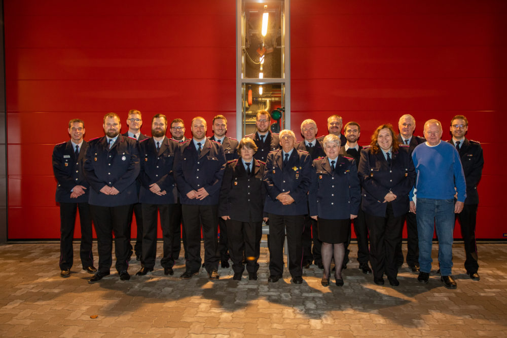 Heiko Schottmann, Tobias Liecke, Hendrik Unger, Wilke Osterkamp, Robin Hiegeist, Martin Nemeyer, Alexander Muth, Annette Kluge, Nils Hofmann, Friedrich Schaper, Harald Brückner, Anette Wnendt, Alexander Specht, Christian Hartleben, Christina Bitzer, Manfred Ebeling Hoppe, Rainer Lehmann & Lennart Fieguth